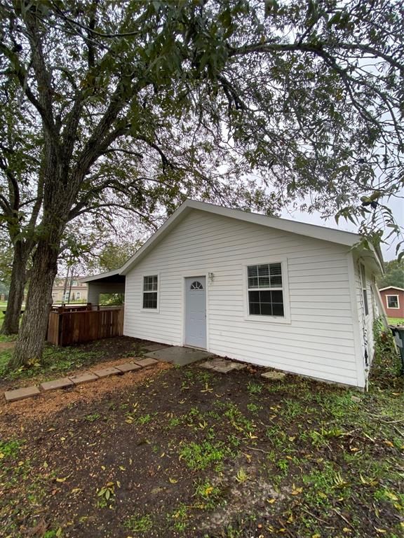 125 E 2nd St, Flatonia, TX 78941 MLS 8809452 Trulia