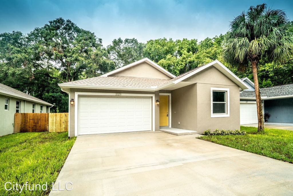2029 E  New Orleans Ave, Tampa, FL 33610