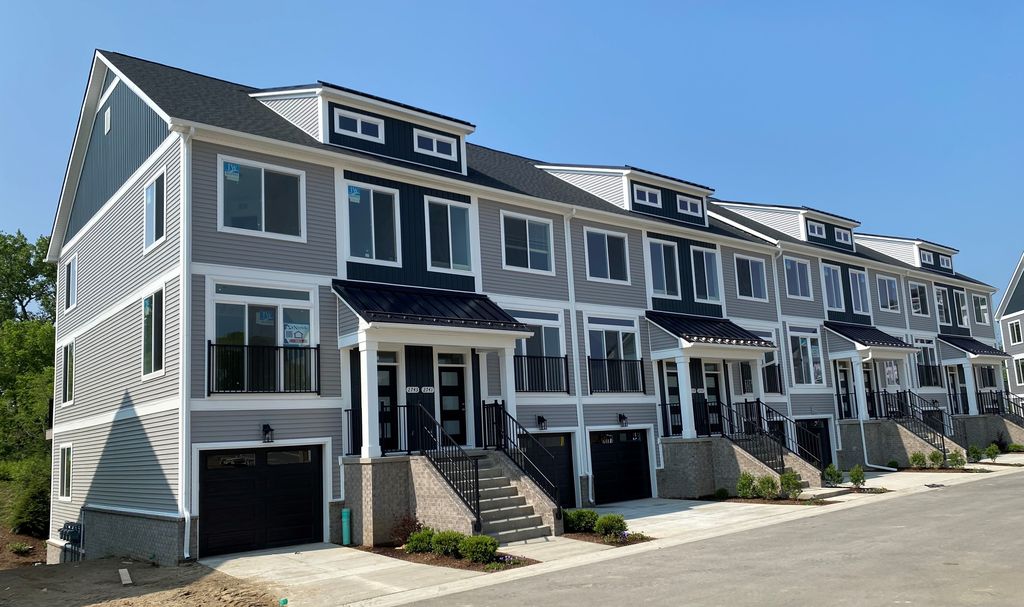 The Keswick Townhome (Interior Viewout) Bristol Ridge Townhomes Ann