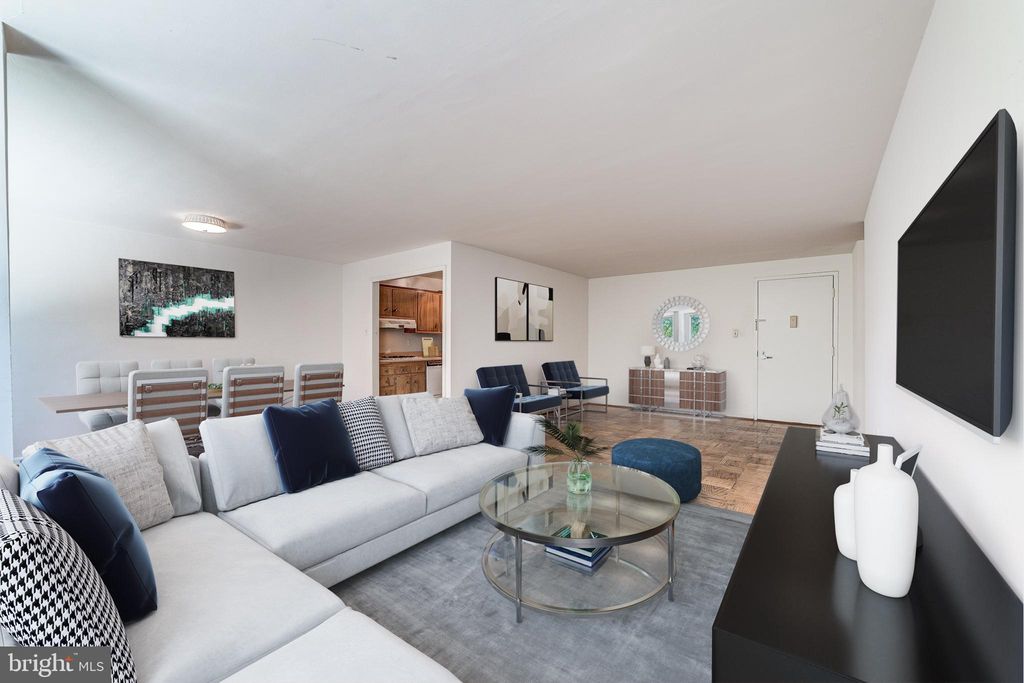 10401 Grosvenor Pl #210, Rockville, MD 20852