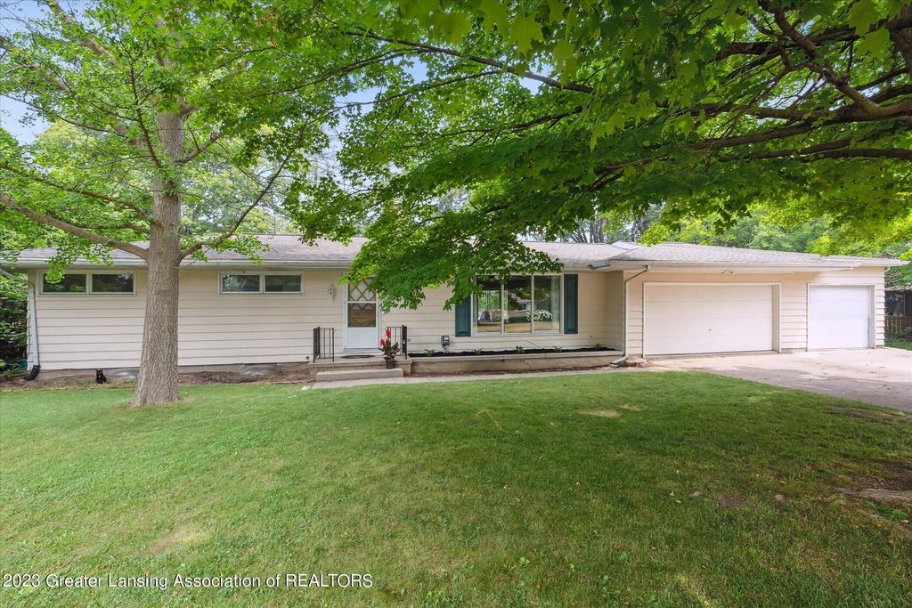 210 Cambridge Dr, Charlotte, MI 48813 Trulia