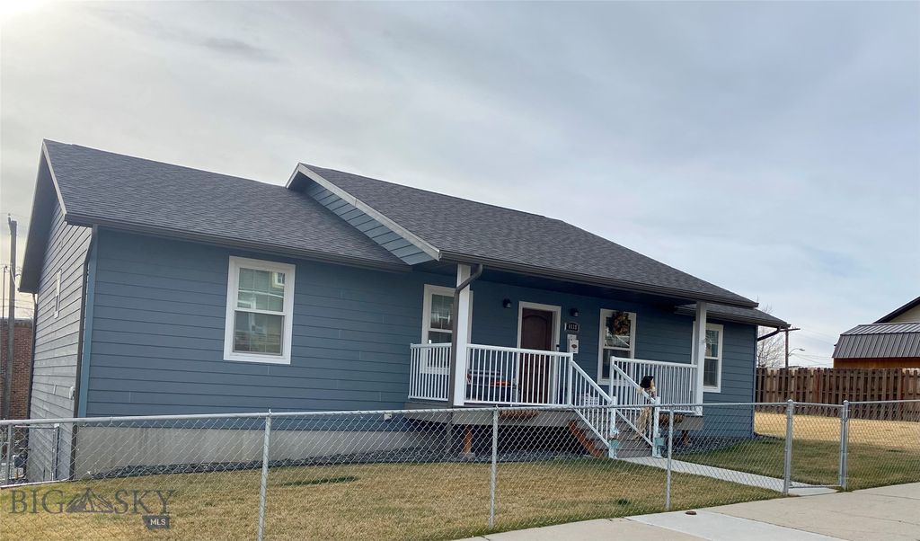 1138 Caledonia St, Butte, MT 59701
