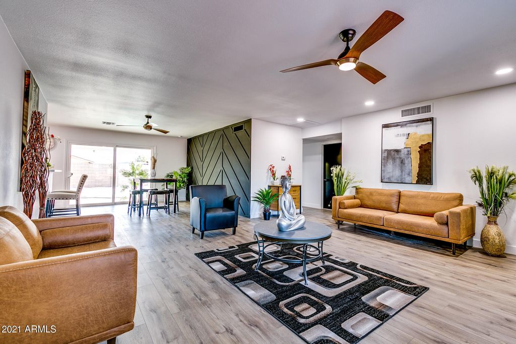 2136 W 8th Ave, Mesa, AZ 85202