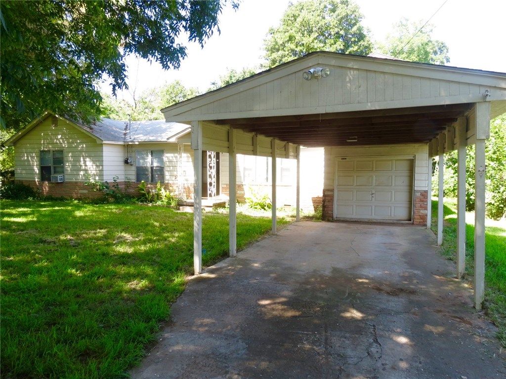 1901 N Saint Luke Ave, Midwest City, OK 73141
