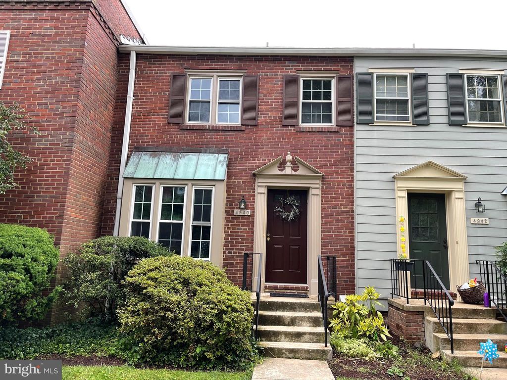4940 Bradley Blvd #247, Chevy Chase, MD 20815