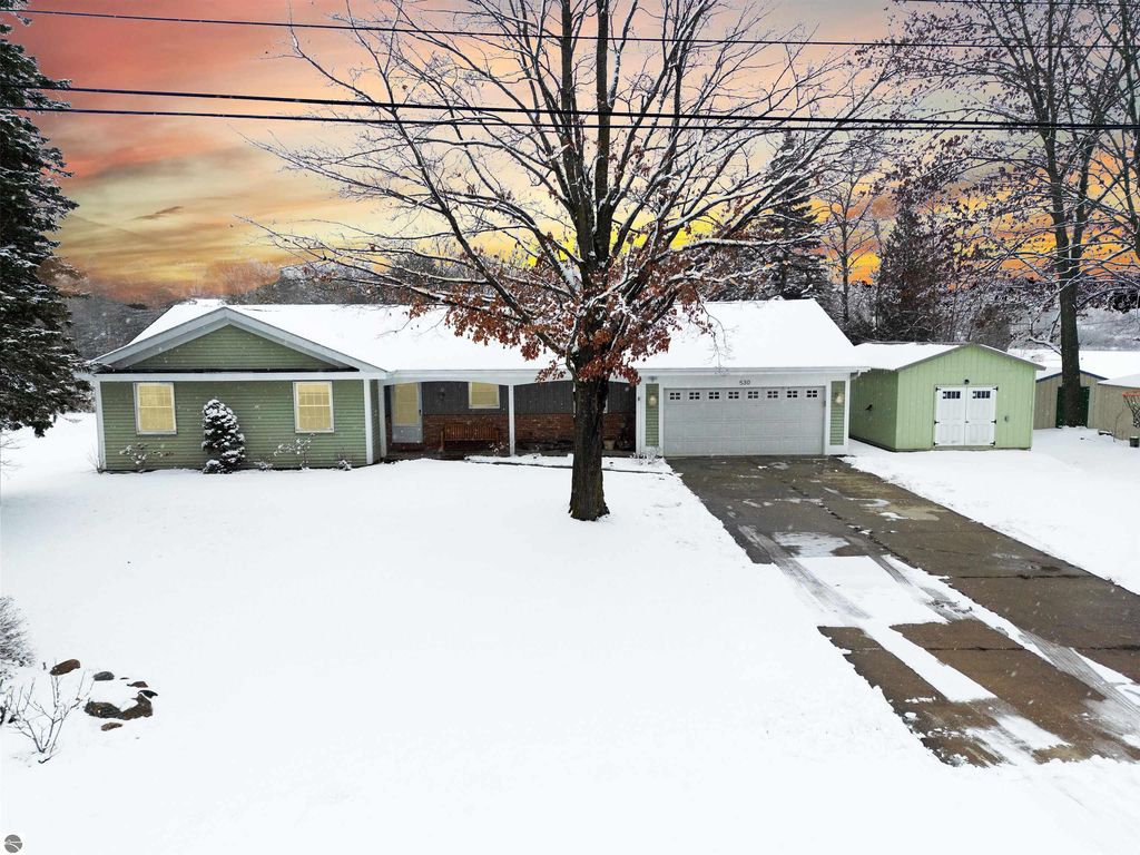 530 Point Dr, Clare, MI 48617 Trulia