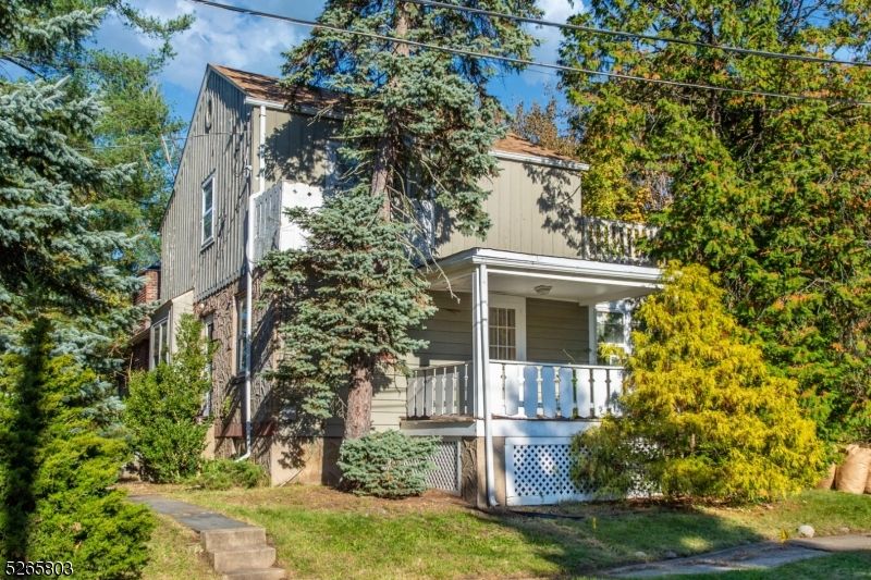 224 Central Ave, West Caldwell, NJ 07006 - See Est. Value, Schools & More