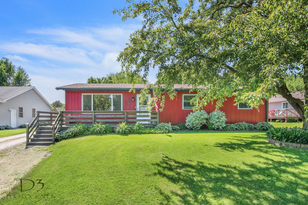 529 Carolyn Ln, Somonauk, IL 3 Bed, 2 Bath SingleFamily Home 21