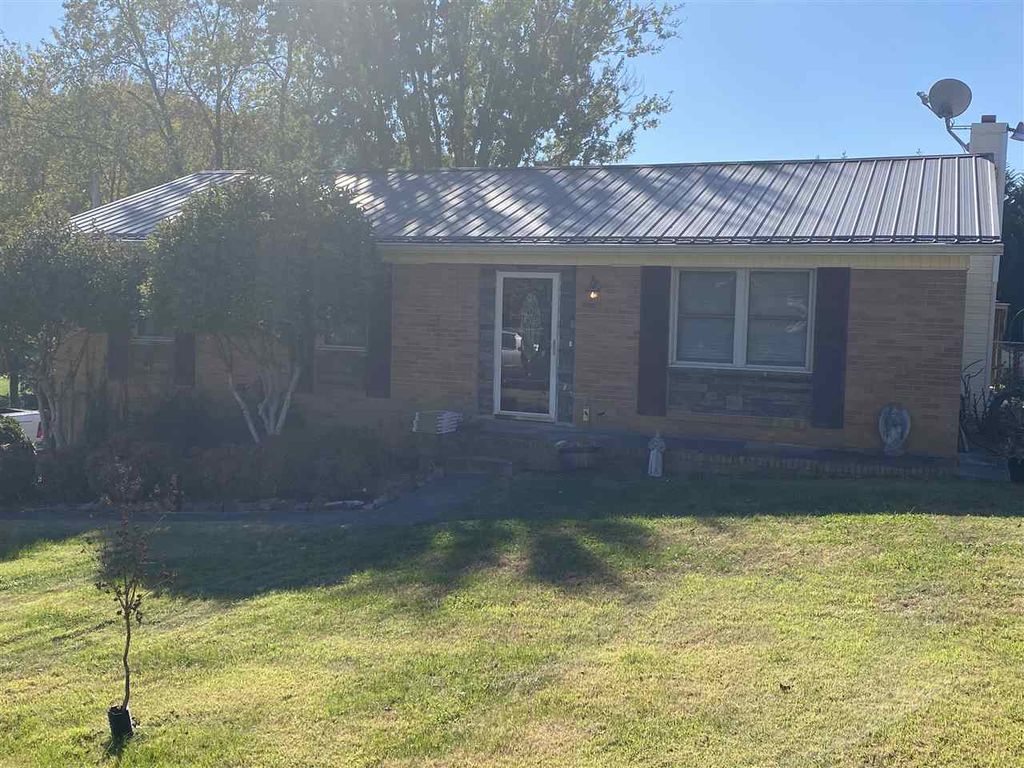 1973 Ivanhoe Rd, Morristown, TN 37814 4 Bed, 2 Bath SingleFamily