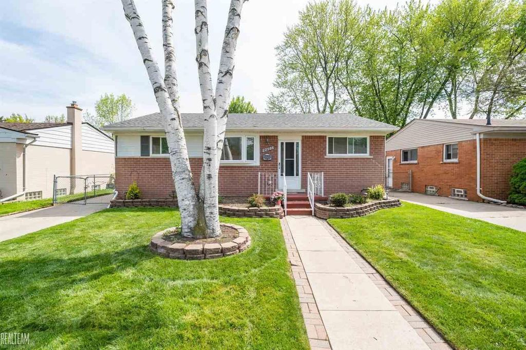 22504 Raymond St, Saint Clair Shores, MI 48082 Trulia