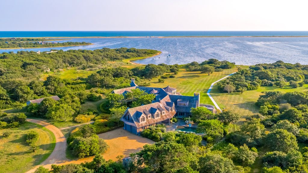 79 Turkeyland Cove Rd, Edgartown, MA 02539