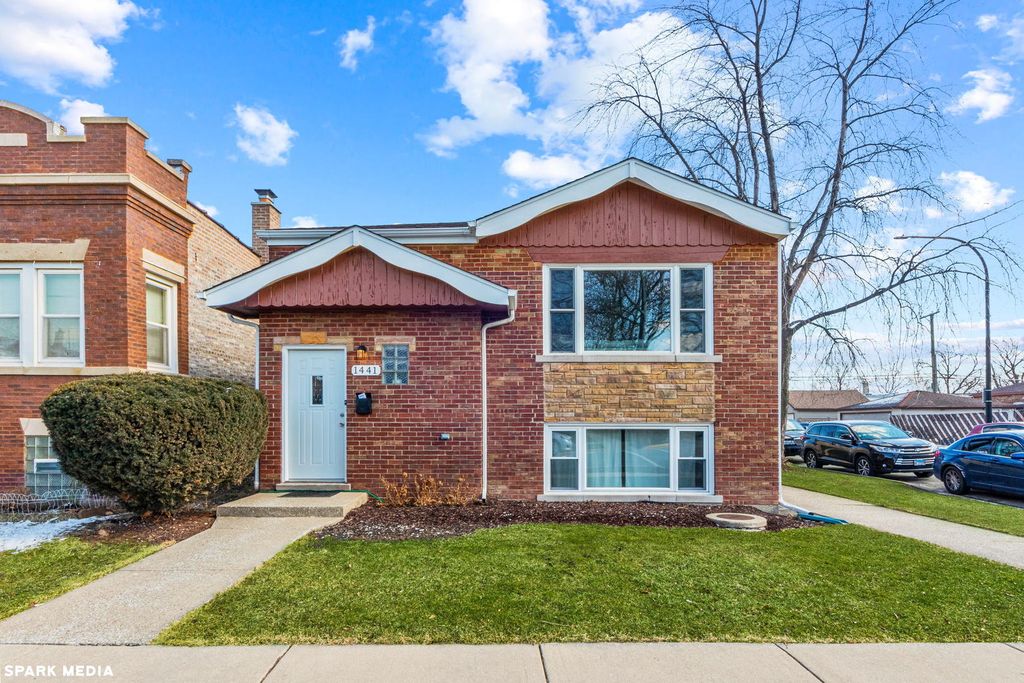 1441 S 58th Ave, Cicero, IL 60804