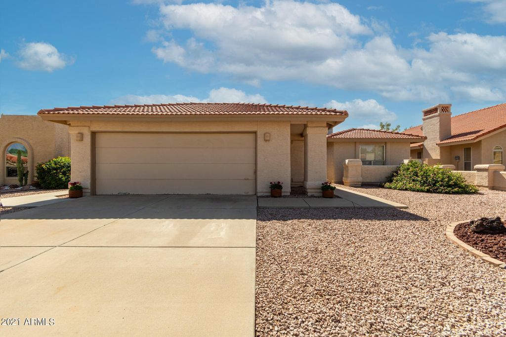 10213 E Michigan Ave, Sun Lakes, AZ 85248