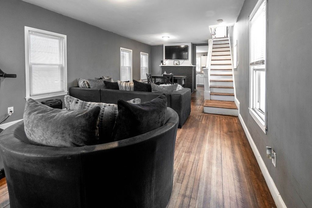 85 Cedar St, Springfield, MA 01105