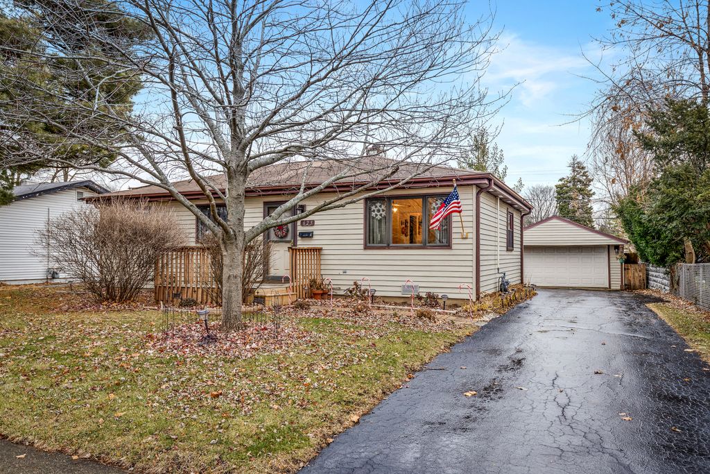625 N Westmore Ave, Villa Park, IL 60181