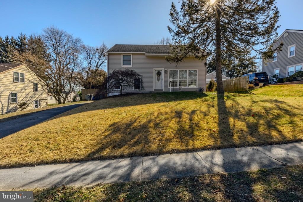 406 Virginia Ln, Aston, PA 19014 See Est. Value, Schools & More