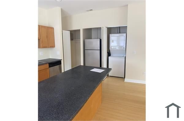 10461 S Corliss Ave #3, Chicago, IL 60628
