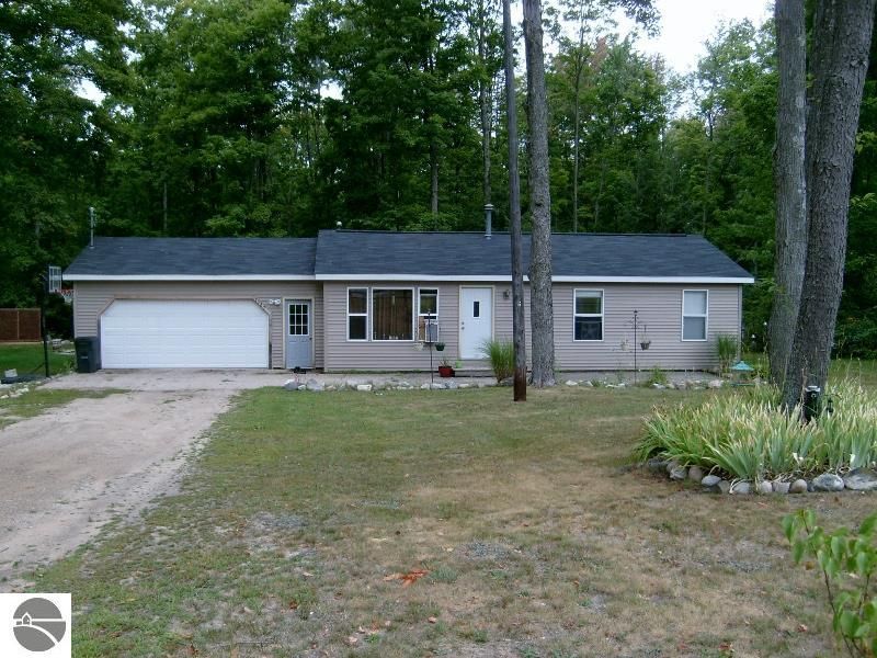 7587 US 131 NE, Mancelona, MI 4 Bed, 2 Bath SingleFamily Home 70