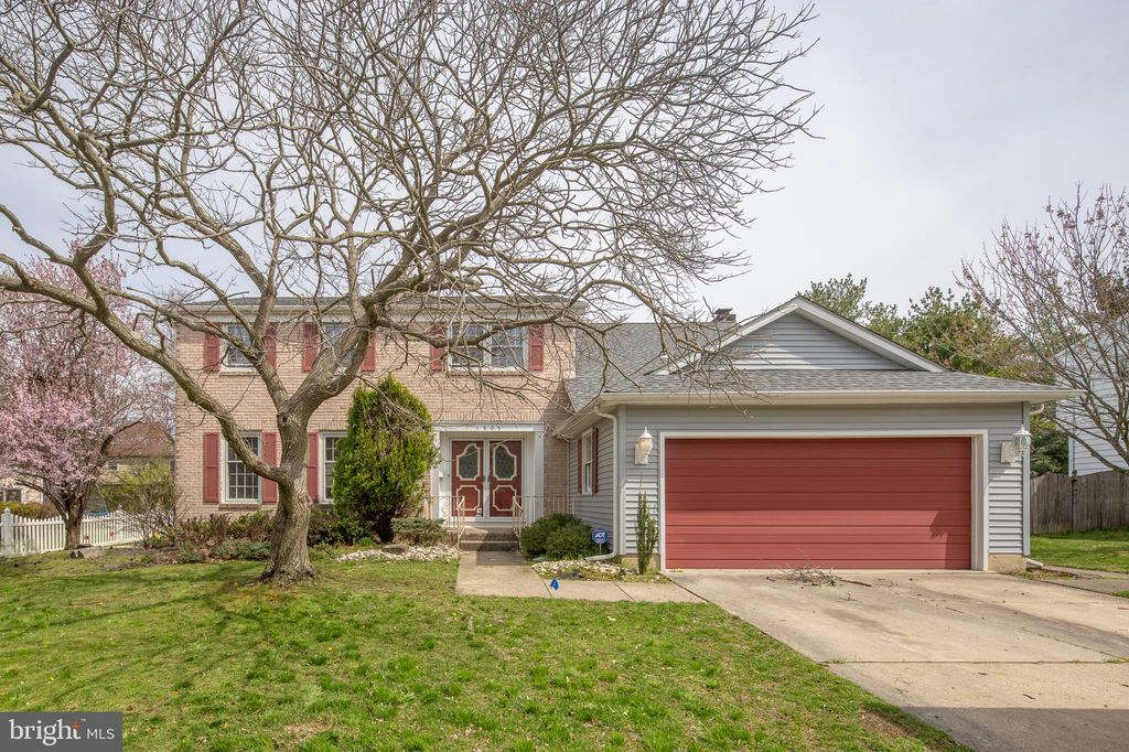 1805 Russet Dr, Cherry Hill, NJ 08003