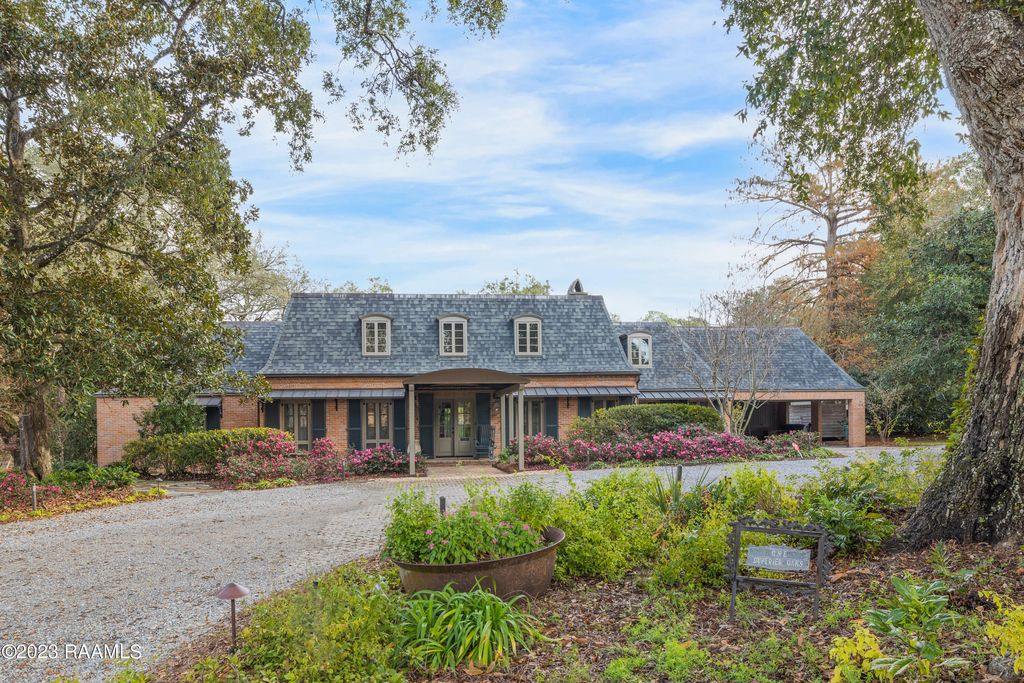 1 Duperier Oaks Dr, New Iberia, LA 70563 Trulia