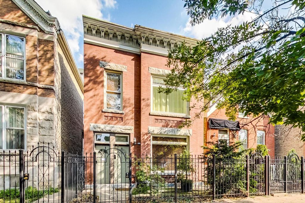 923 N Francisco Ave, Chicago, IL 60622