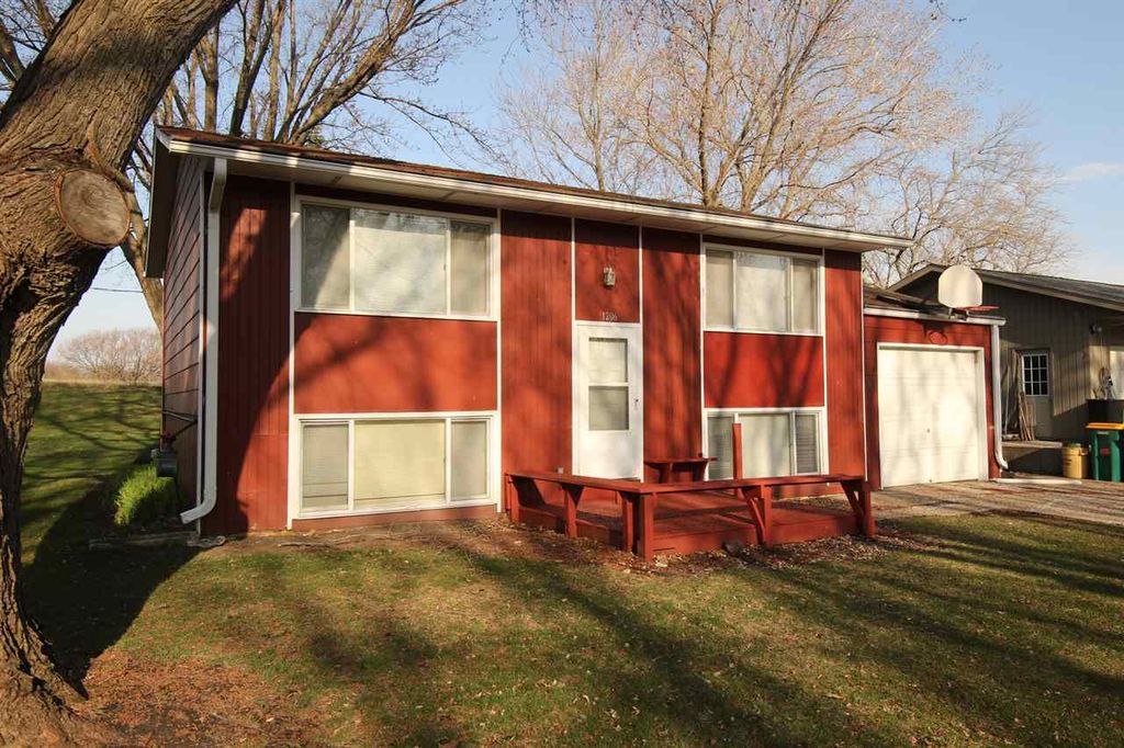 1206 Keokuk Ave, Spirit Lake, IA 51360 Trulia