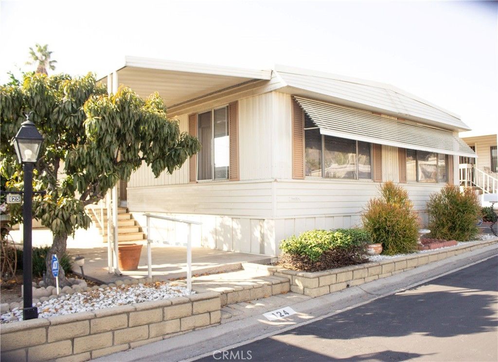 2692 E Highland Ave 124, Highland, CA 92346 See Est. Value, Schools