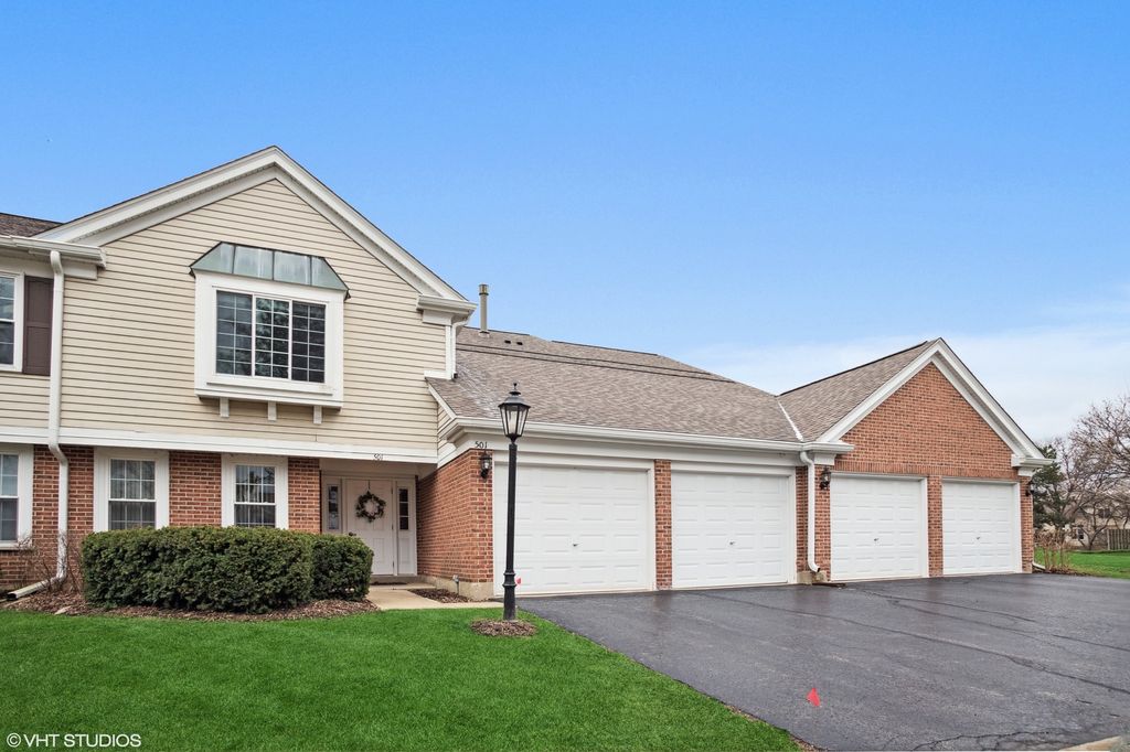 501 Aberdeen Ln #D, Prospect Heights, IL 60070