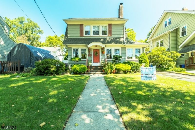 10 RUSSELL AVE, Nutley, NJ 07110
