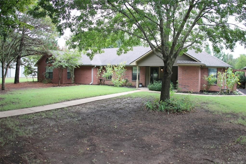 1205 Church Rd, Durant, OK 74701