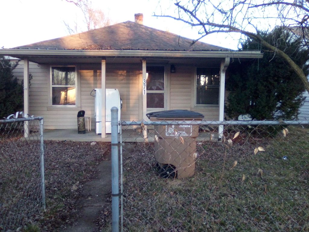 371 Cleveland St, Columbus, IN 47201