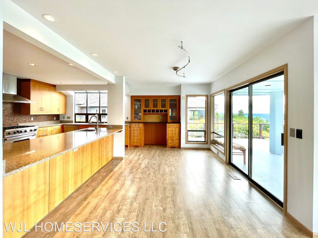 4606 177th Ave SE, Bellevue, WA 98006
