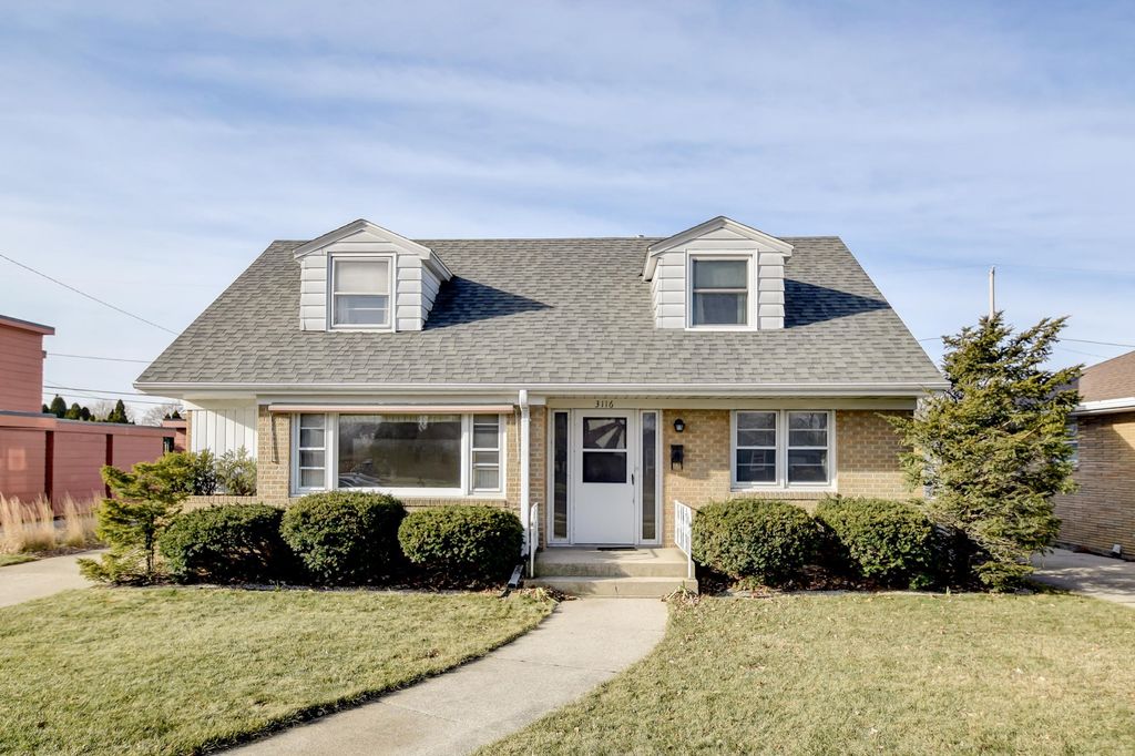 3116 Erie St, Racine, WI 53402