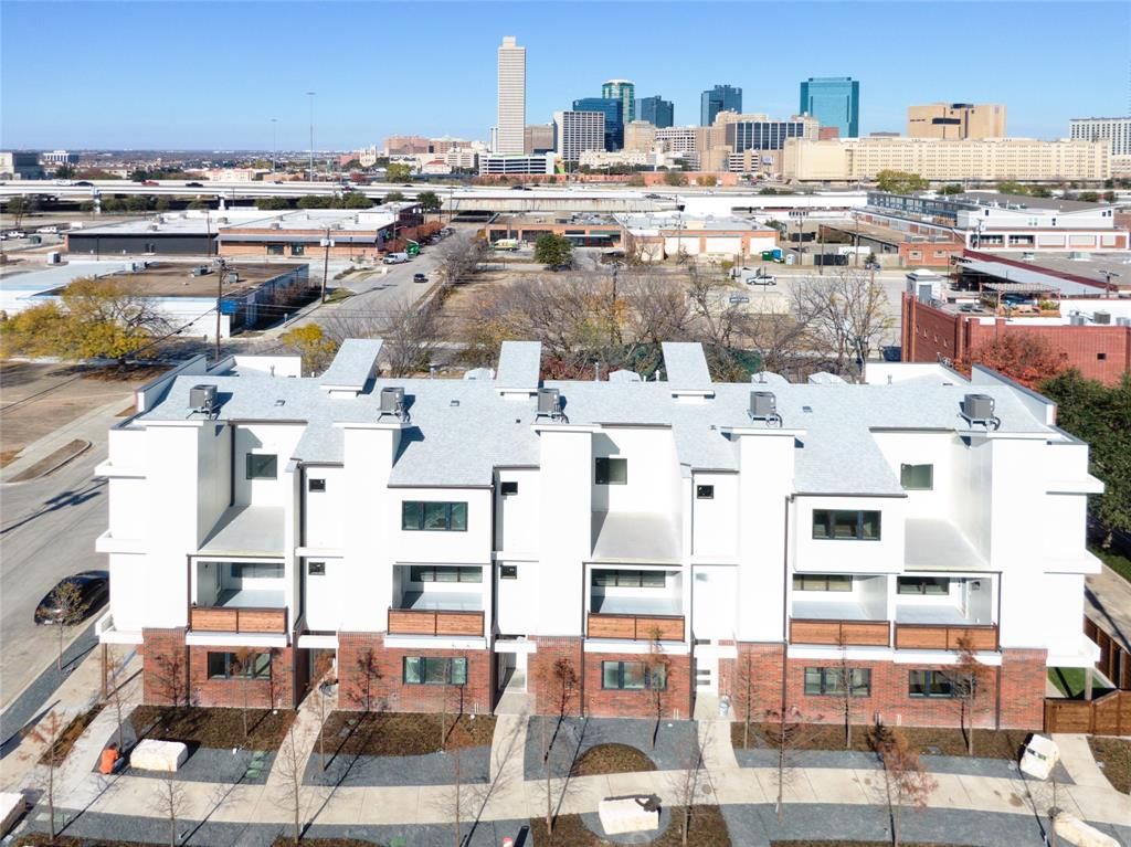 317 College Ave, Fort Worth, TX 76104
