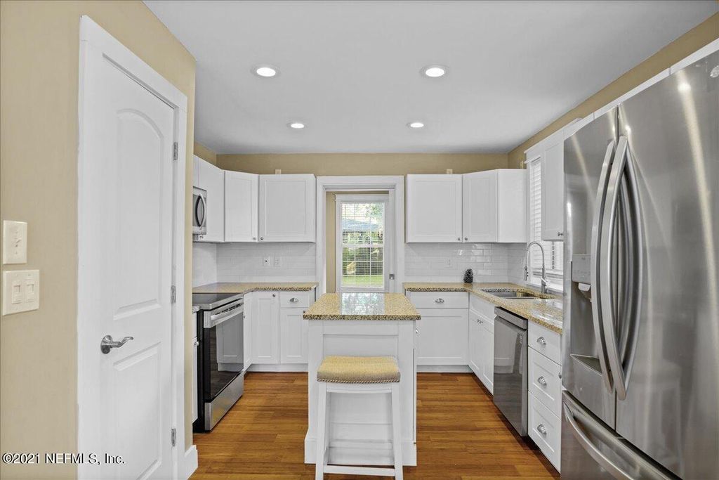107 Sapelo Rd, Jacksonville, FL 32216
