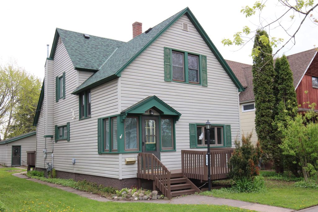 5624 John Ave, Superior, WI 54880