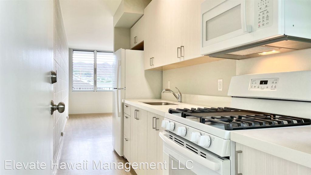 1618 Frog Ln #3, Honolulu, HI 96817