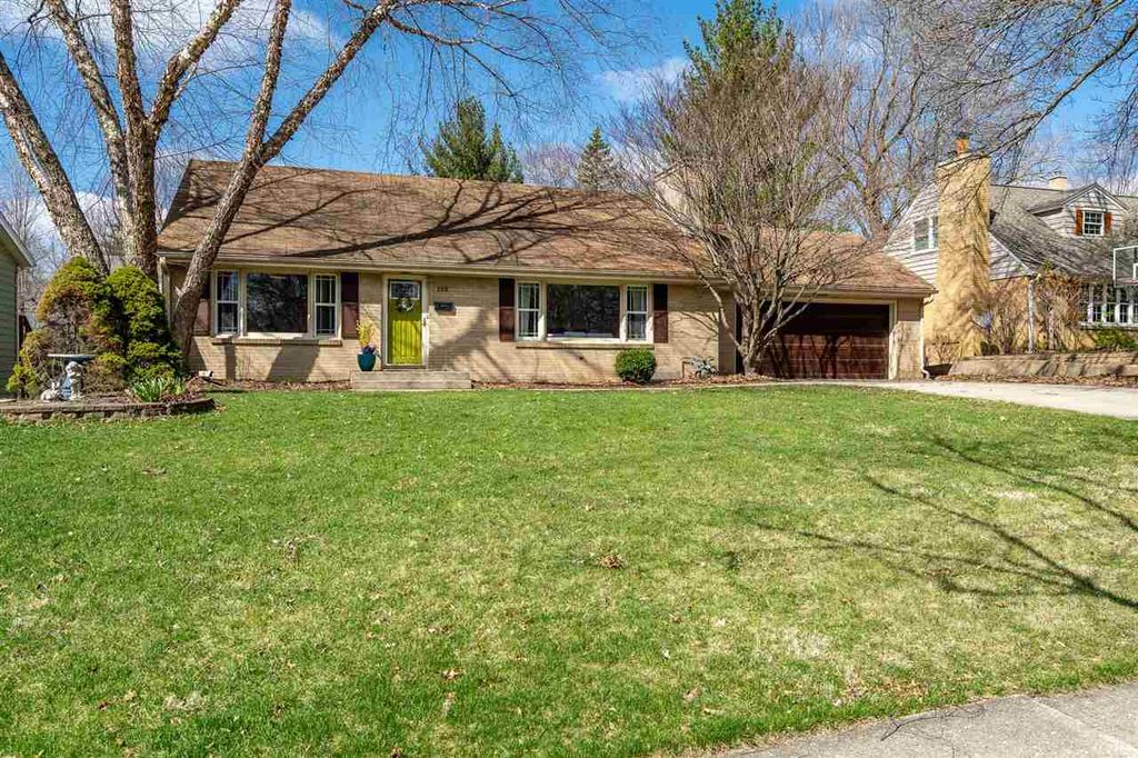 208 Calvin Park Blvd N, Rockford, IL 61107 Trulia