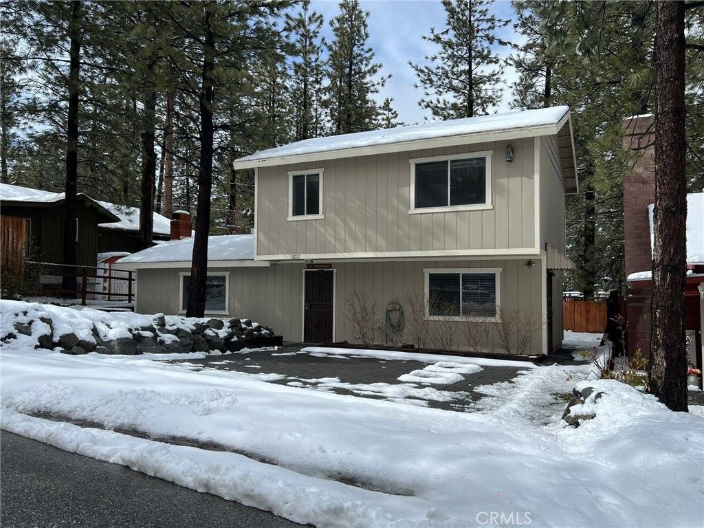1832 Sparrow Rd, Wrightwood, CA 92397