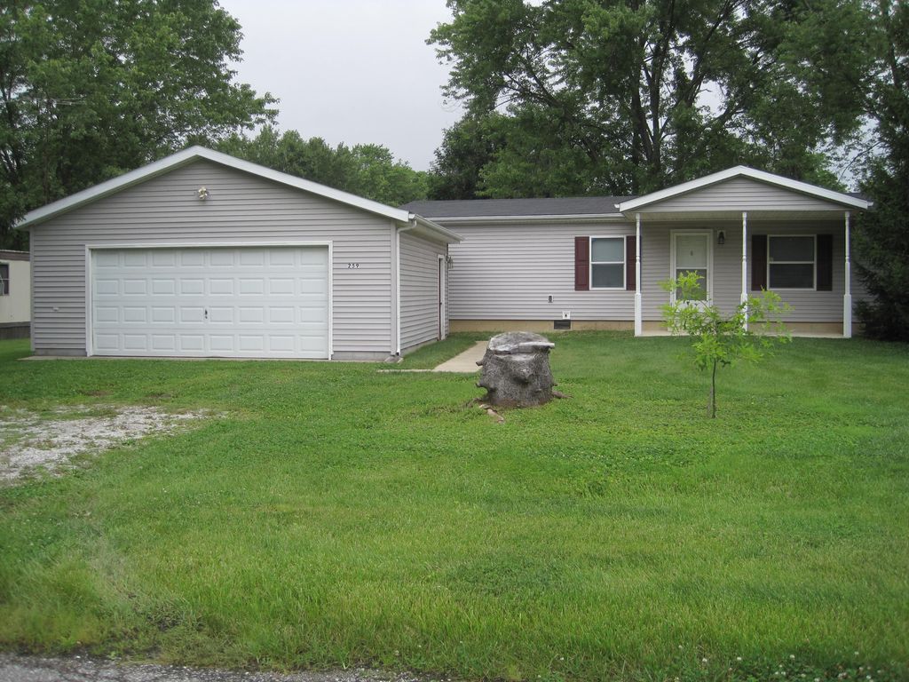 259 Ole Rocking Chair Way, Cloverdale, IN 46120