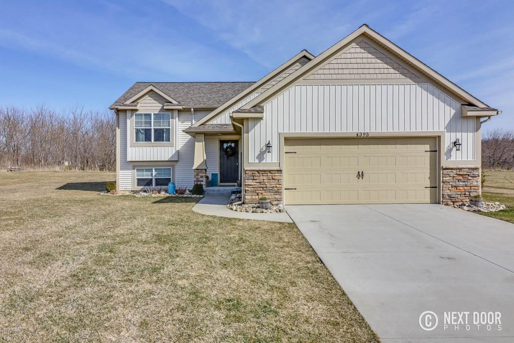 4395 Oakland Hills Dr, Dorr, MI 49323 Trulia