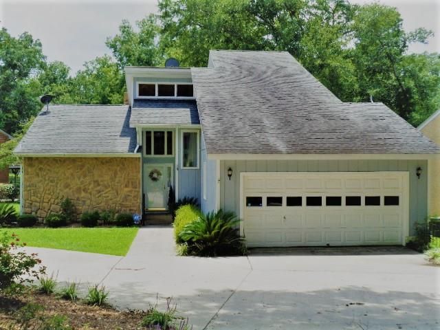 403 Santee Dr, Santee, SC 29142