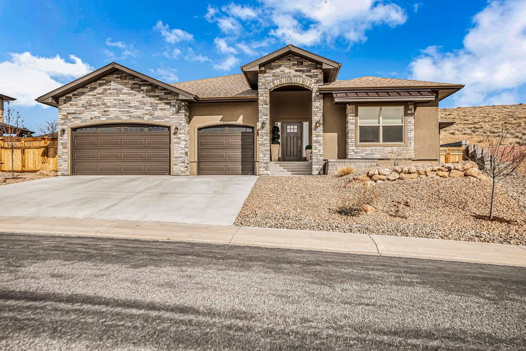 2652 Bangs Canyon Dr, Grand Junction, CO 81503