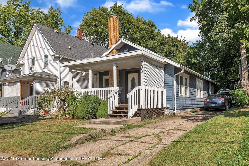 706 Johnson Ave, Lansing, MI 48906