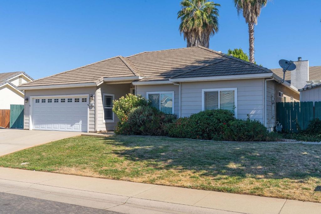657 Oakshire Dr, Ione, CA 95640