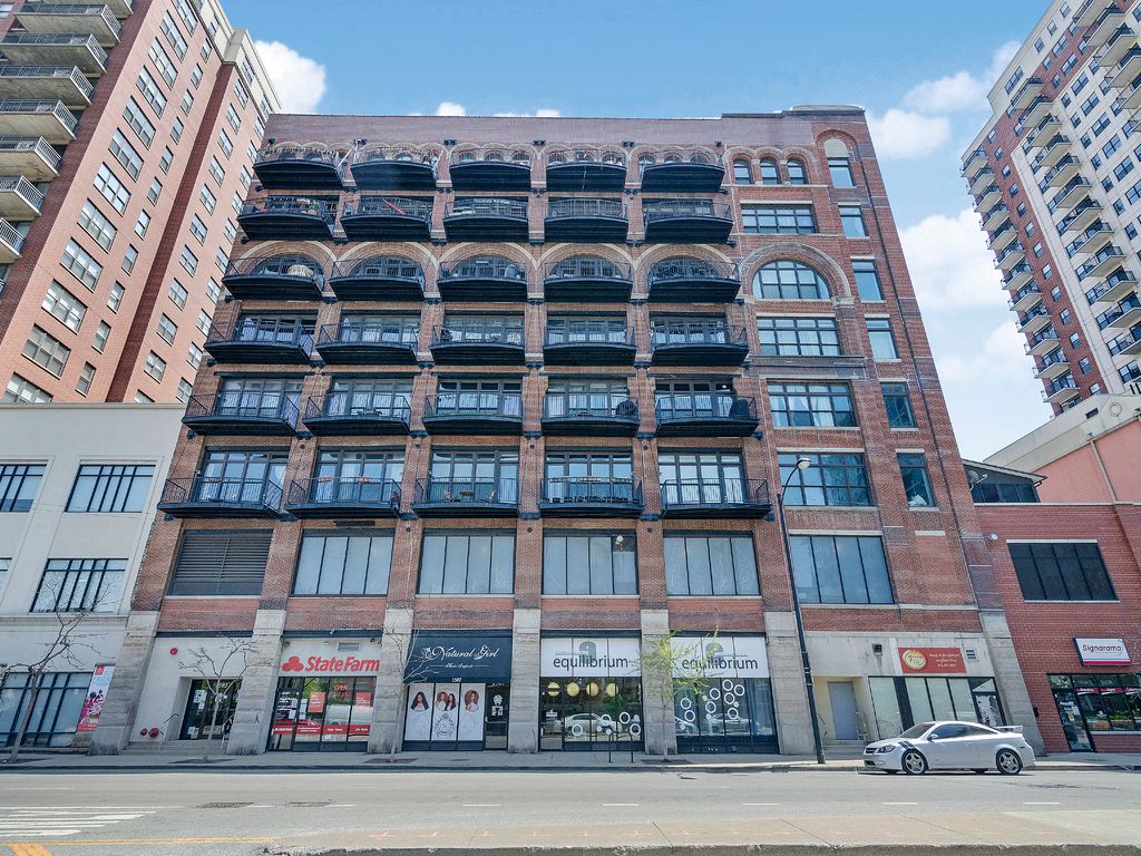 1503 S State St #303, Chicago, IL 60605