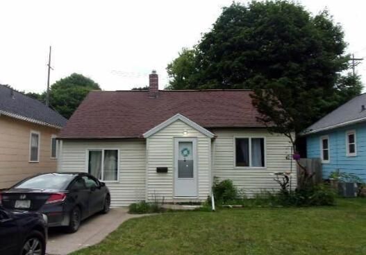 2217 S Pennsylvania Ave, Lansing, MI 48910
