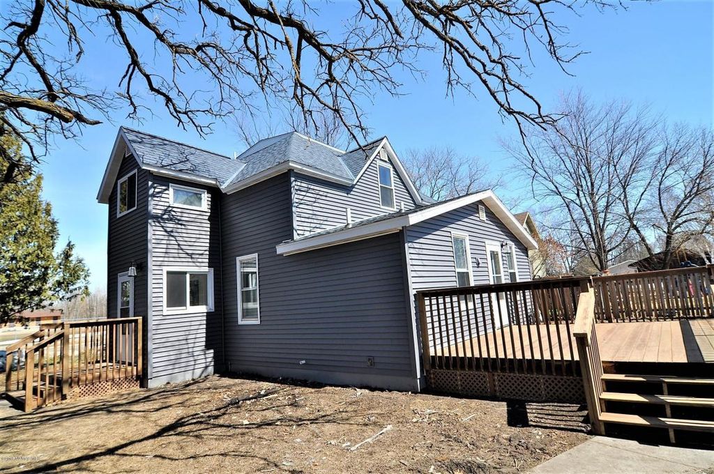 404 Elk St NW, Warroad, MN 3 Bed, 2 Bath SingleFamily Home 14