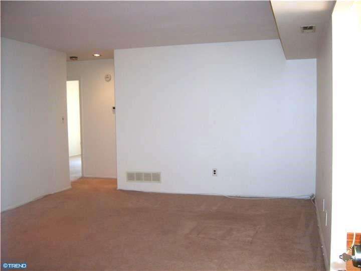110B W Bluebell Ln, Mount Laurel, NJ 08054
