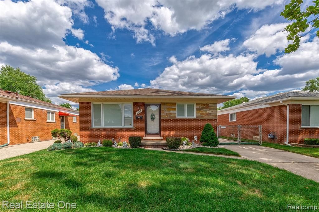 3997 Hipp St, Dearborn Heights, MI 48125 Trulia